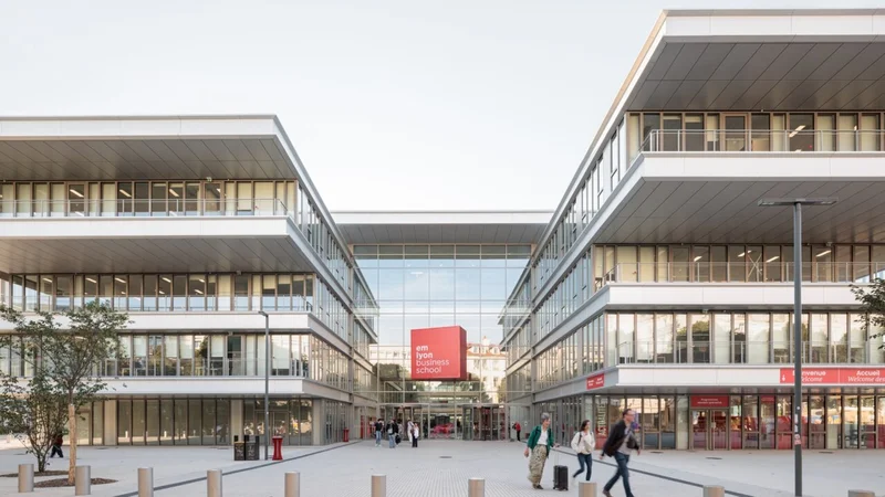 Emlyon Business School Campus