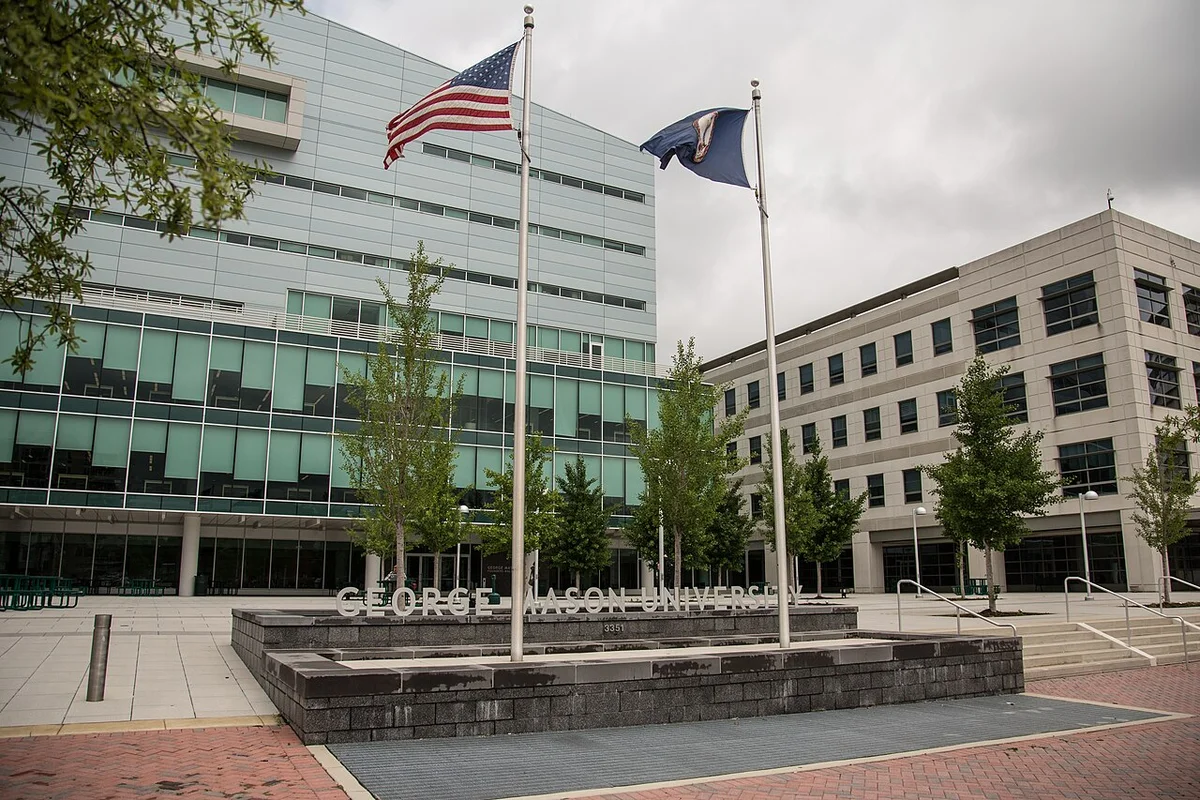 (INTO) George Mason University Campus