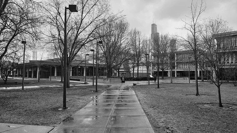 (Shorelight) University of Illinois Chicago Campus