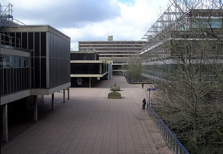 (STUDY GROUP) University of Bath International Study Centre Campus