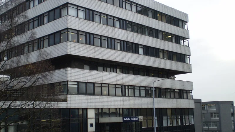 (STUDY GROUP) University of Strathclyde Campus